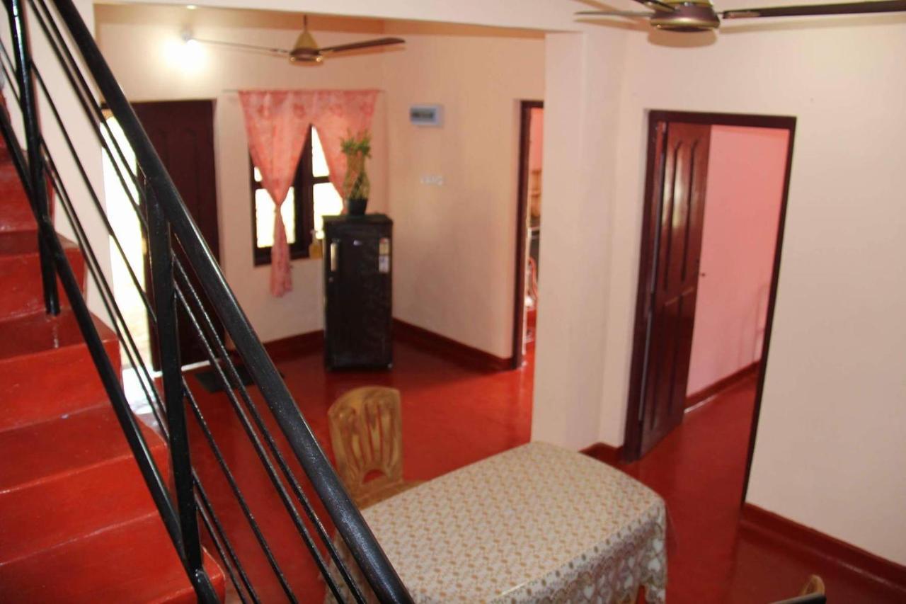 Batti Relax Point Hotel Batticaloa Exterior photo